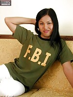 girls sucking shemales